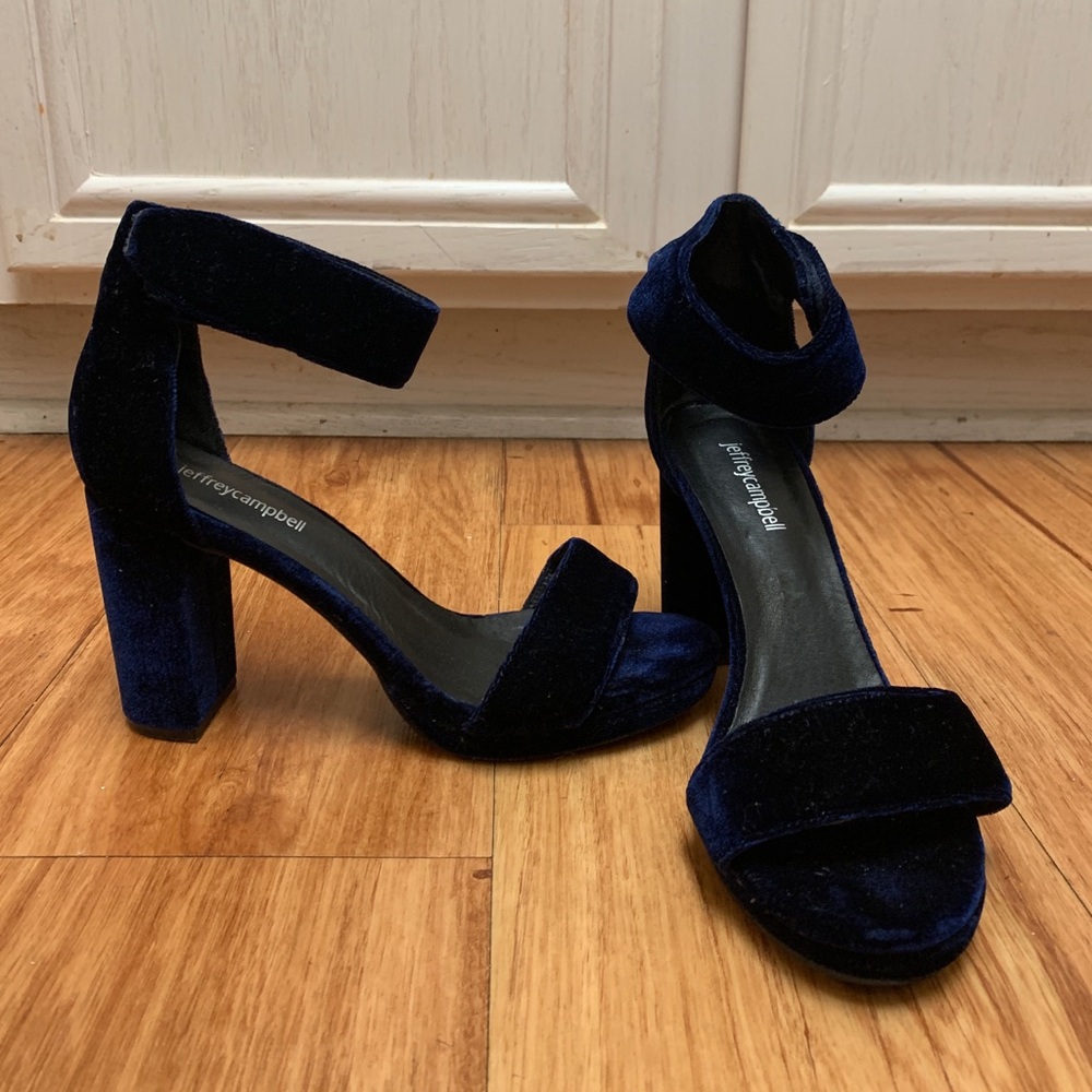 Jeffrey Campbell Lindsay Heel